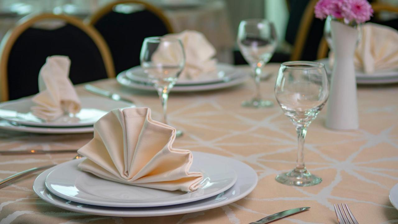 Holiday Inn & Suites - Merida La Isla By Ihg Zewnętrze zdjęcie