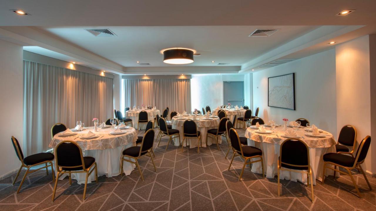 Holiday Inn & Suites - Merida La Isla By Ihg Zewnętrze zdjęcie